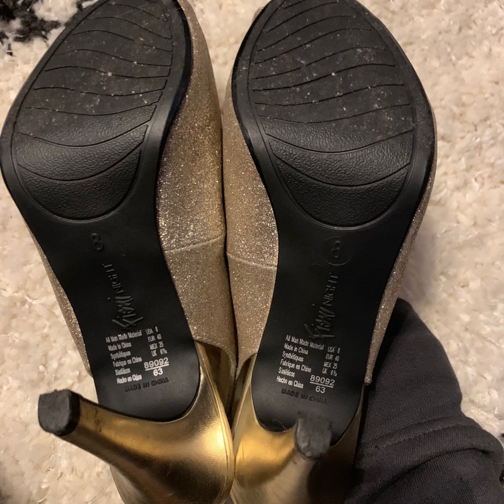 Heels - Picture 4 of 5
